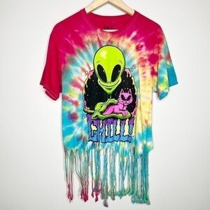 Isaac Morris “Chill” Alien/Cat Graphic Crop Tee Sz M